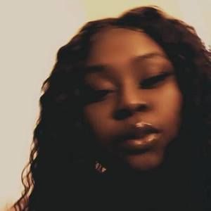 Meet your Posher, Monet